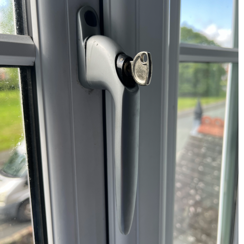 R Davies Glazing Services offer Upvc repairs in Tywyn Gwynedd and the surrounding area R Davies offer Upvc window and door repairs at competitive prices